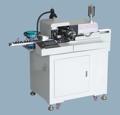 全自動刺破沾錫機(jī) 高效單端沾錫與單端扭線端子機(jī)的應(yīng)用